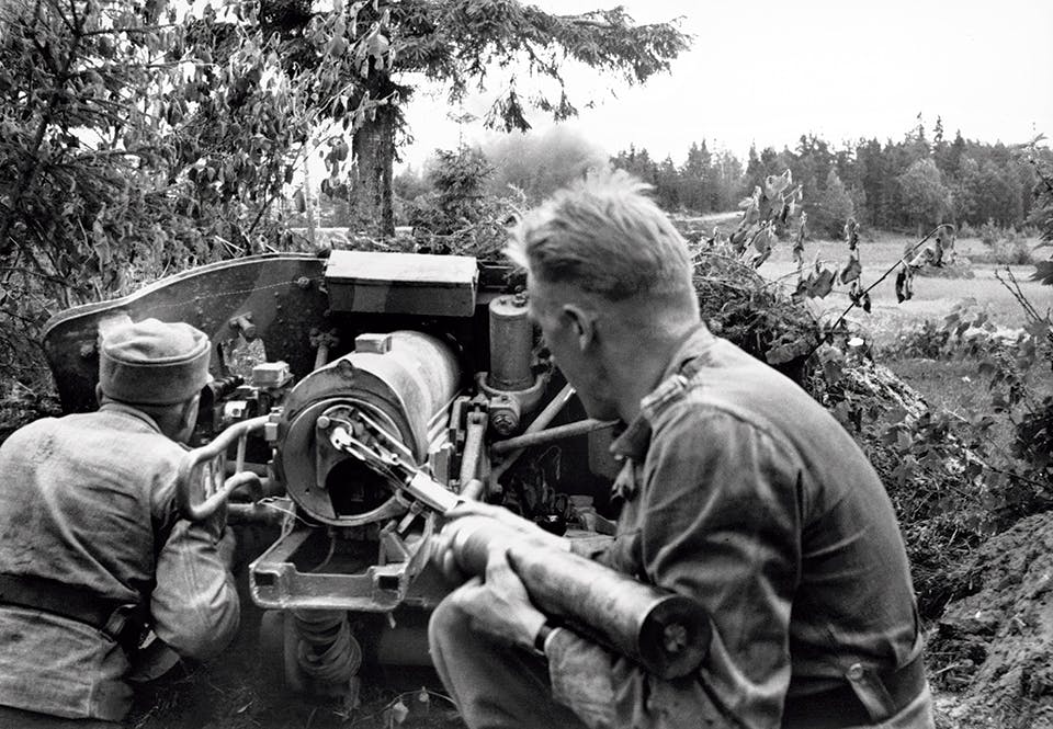 finska soldater pansarvarnskanon fortsattningskriget finska soldater pansarvarnskanon fortsattningskriget